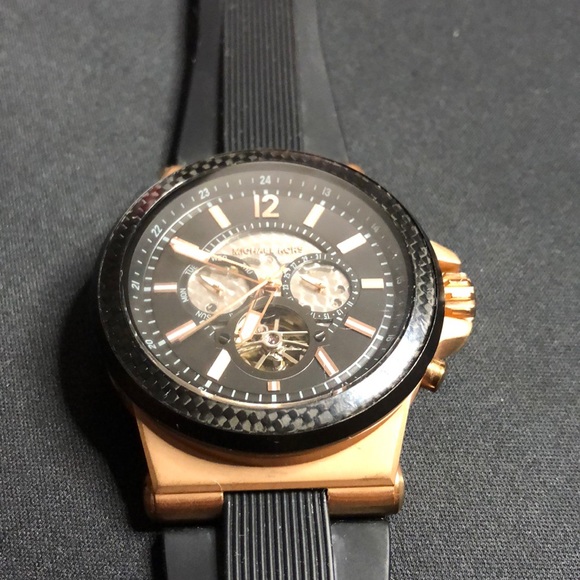 Michael Kors kinetic watch steel and Carbon fiber - Picture 4 of 4